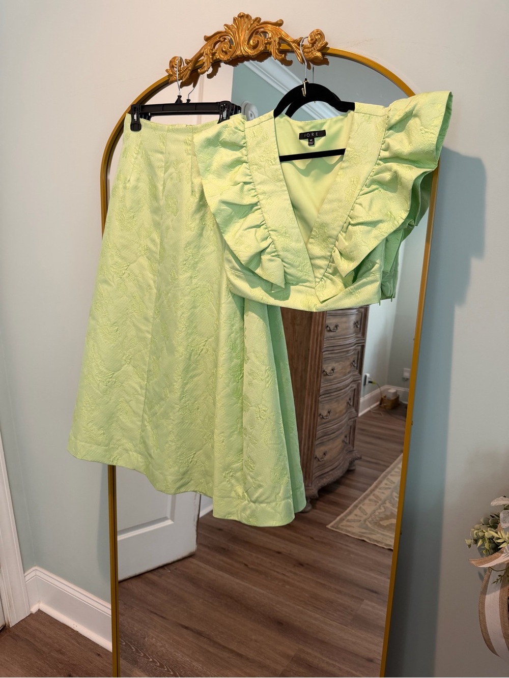 Forte Lime Green Ruffled V-Neck Crop Top & A-Line Skirt Set